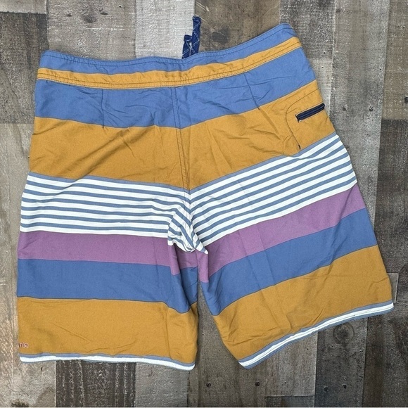 Patagonia Wavefarer Engineered Board Short size 32 - Picture 5 of 9